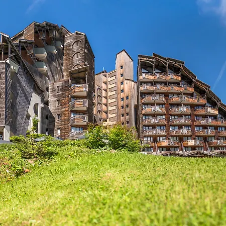 Pierre & Saskia Falaise Daire Avoriaz