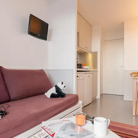 Apartment Pierre & Saskia Falaise *