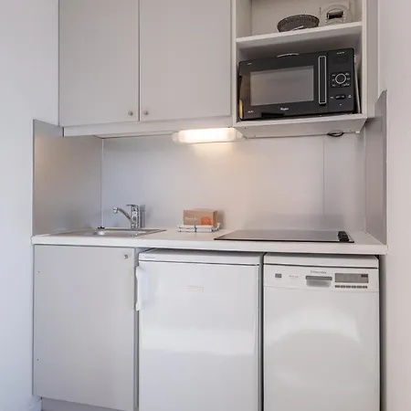 Apartment Pierre & Saskia Falaise *