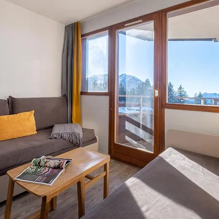 Pierre & Saskia Falaise Apartment