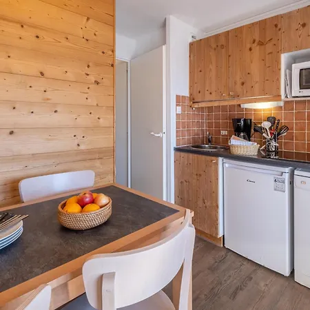 Pierre & Saskia Falaise Apartment